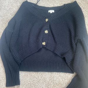 Black long sleeve cropped sweater
